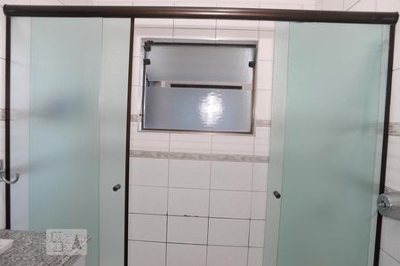 Apartamento à venda com 120m², 3 quartos e 3 vagasBanheiro do Quarto 1