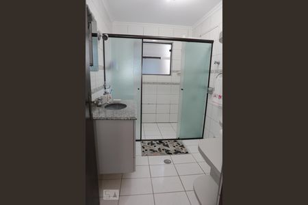 Apartamento à venda com 120m², 3 quartos e 3 vagasBanheiro do Quarto 1