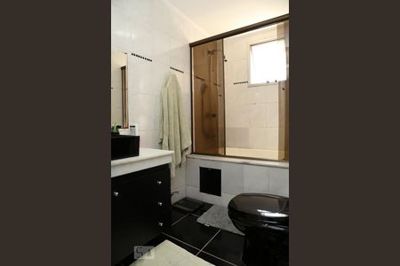 Apartamento à venda com 99m², 3 quartos e 2 vagasBanheiro da Suíte