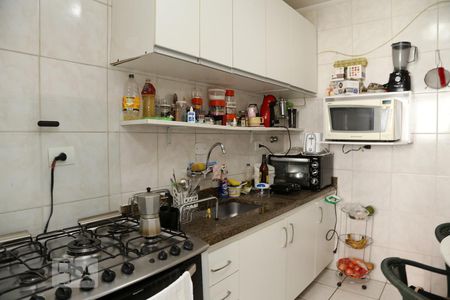 Apartamento à venda com 99m², 3 quartos e 2 vagasCozinha