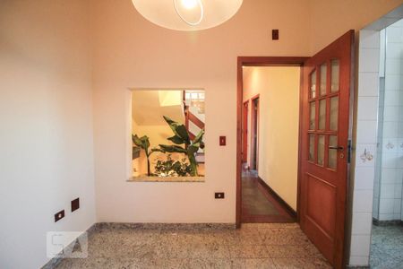 Casa à venda com 280m², 4 quartos e 2 vagasCopa