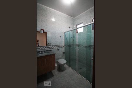 Casa à venda com 280m², 4 quartos e 2 vagasBanheiro