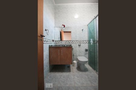 Casa à venda com 280m², 4 quartos e 2 vagasBanheiro