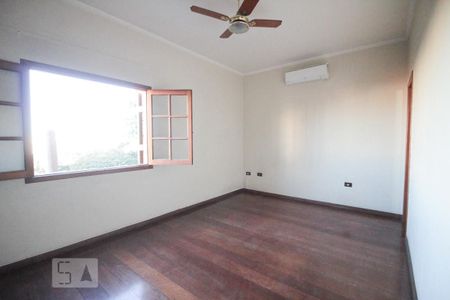 Casa à venda com 280m², 4 quartos e 2 vagasQuarto