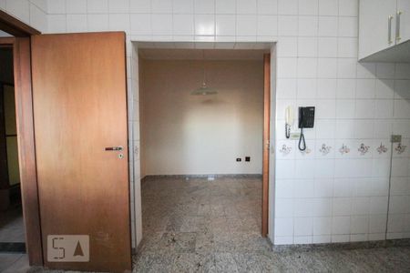 Casa à venda com 280m², 4 quartos e 2 vagasCozinha