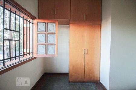 Casa à venda com 280m², 4 quartos e 2 vagasQuarto