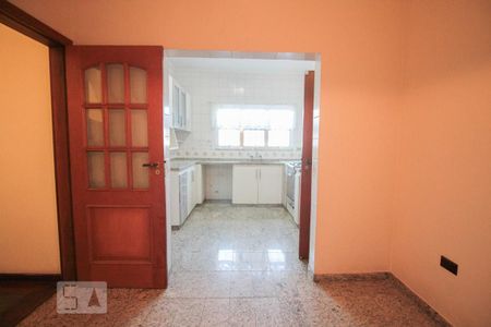 Casa à venda com 280m², 4 quartos e 2 vagasCopa