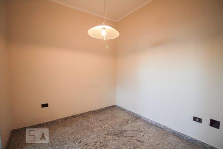 Casa à venda com 280m², 4 quartos e 2 vagasCopa