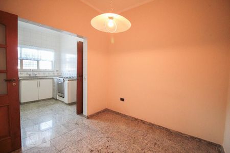 Casa à venda com 280m², 4 quartos e 2 vagasCopa