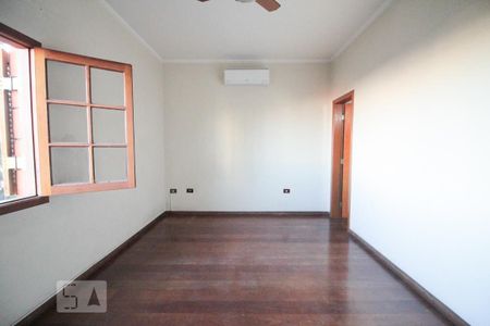 Casa à venda com 280m², 4 quartos e 2 vagasQuarto