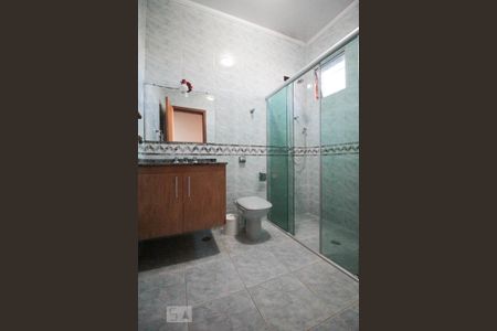 Casa à venda com 280m², 4 quartos e 2 vagasBanheiro