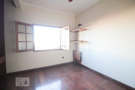 Casa à venda com 280m², 4 quartos e 2 vagasQuarto