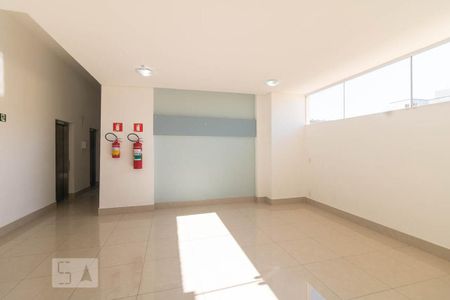Apartamento à venda com 60m², 2 quartos e 1 vagaHall de Entrada  do Condomínio 