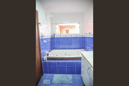 Casa à venda com 320m², 3 quartos e 6 vagasBanheiro da Suíte Master