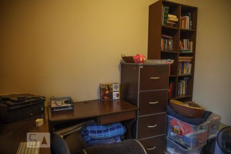 Casa à venda com 320m², 3 quartos e 6 vagasEscritório