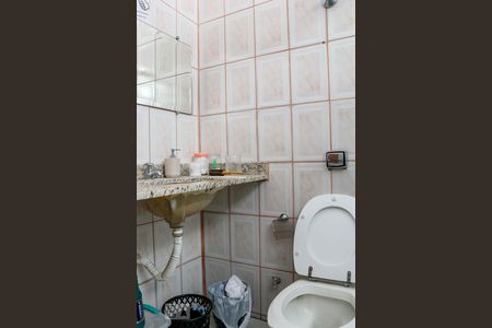 Casa à venda com 140m², 3 quartos e 15 vagasBanheiro Social