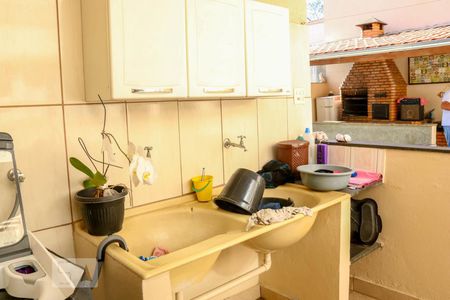 Casa à venda com 140m², 3 quartos e 15 vagasÁrea de Serviço