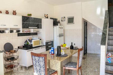 Casa à venda com 140m², 3 quartos e 15 vagasCozinha