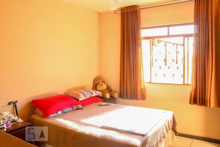 Casa à venda com 140m², 3 quartos e 15 vagasQuarto Suíte