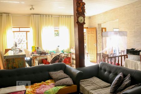 Sala de casa à venda com 3 quartos, 140m² em Alto Caiçaras, Belo Horizonte