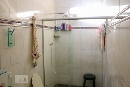 Casa à venda com 140m², 3 quartos e 15 vagasBanheiro da Suíte