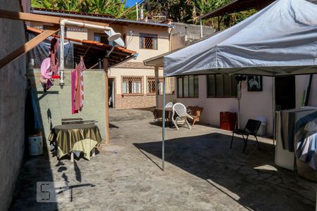 Casa à venda com 140m², 3 quartos e 15 vagasÁrea Externa