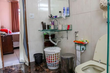 Casa à venda com 140m², 3 quartos e 15 vagasBanheiro da Suíte