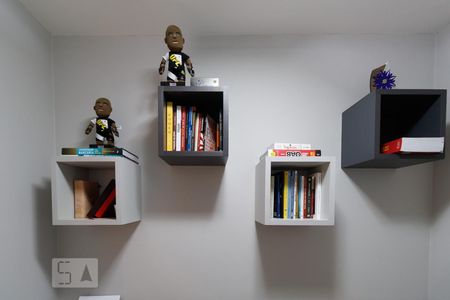 Apartamento à venda com 79m², 2 quartos e 1 vagaEscritório