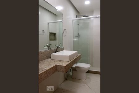 Apartamento para alugar com 98m², 2 quartos e 2 vagasBanheiro da Suíte