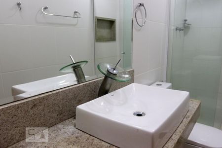Apartamento para alugar com 98m², 2 quartos e 2 vagasBanheiro da Suíte