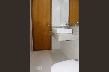 Apartamento para alugar com 98m², 2 quartos e 2 vagasBanheiro da Suíte