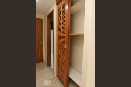 Apartamento para alugar com 98m², 2 quartos e 2 vagasArmários