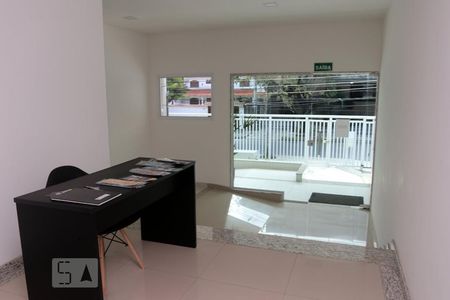 Apartamento para alugar com 98m², 2 quartos e 2 vagasHall