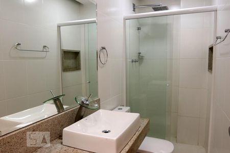 Apartamento para alugar com 98m², 2 quartos e 2 vagasBanheiro da Suíte