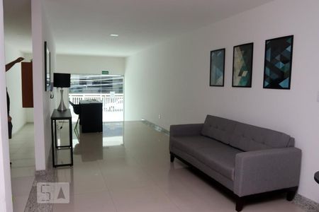 Apartamento para alugar com 98m², 2 quartos e 2 vagasHall
