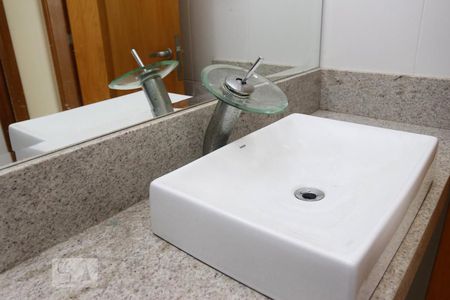 Apartamento para alugar com 98m², 2 quartos e 2 vagasBanheiro Social
