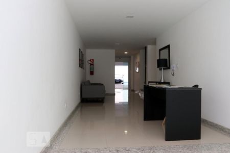 Apartamento para alugar com 98m², 2 quartos e 2 vagasHall