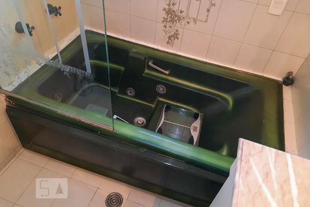 Casa para alugar com 250m², 4 quartos e 2 vagas Casa para alugar com 250m², 4 quartos e 2 vagasBanheiro da Suíte