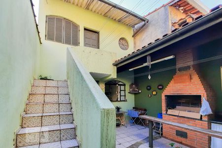 Casa para alugar com 250m², 4 quartos e 2 vagas Casa para alugar com 250m², 4 quartos e 2 vagasEdícula