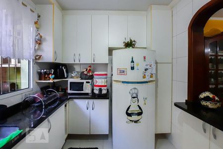 Casa para alugar com 250m², 4 quartos e 2 vagas Casa para alugar com 250m², 4 quartos e 2 vagasCozinha