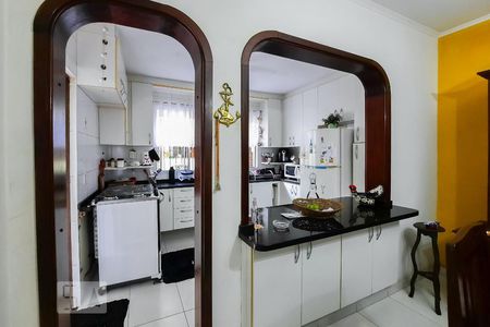 Casa para alugar com 250m², 4 quartos e 2 vagas Casa para alugar com 250m², 4 quartos e 2 vagasCozinha