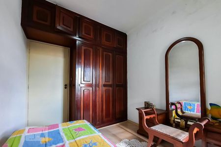 Casa para alugar com 250m², 4 quartos e 2 vagas Casa para alugar com 250m², 4 quartos e 2 vagasQuarto 2