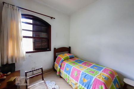 Casa para alugar com 250m², 4 quartos e 2 vagas Casa para alugar com 250m², 4 quartos e 2 vagasQuarto 2