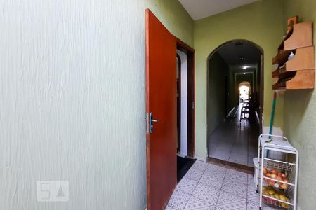 Casa para alugar com 250m², 4 quartos e 2 vagas Casa para alugar com 250m², 4 quartos e 2 vagasCorredor