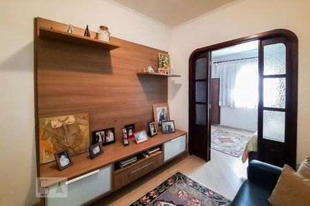 Casa para alugar com 250m², 4 quartos e 2 vagas Casa para alugar com 250m², 4 quartos e 2 vagasQuarto 1