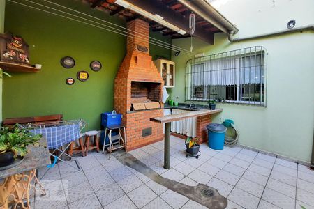 Casa para alugar com 250m², 4 quartos e 2 vagas Casa para alugar com 250m², 4 quartos e 2 vagasÁrea