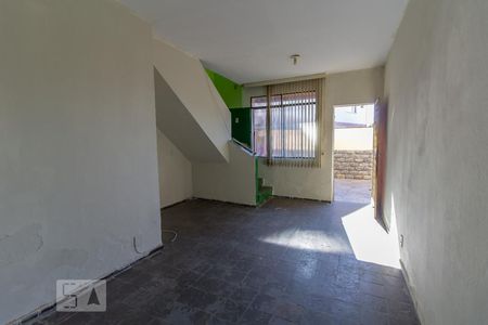 Sala de casa de condomínio à venda com 2 quartos, 60m² em Cachoeirinha, Belo Horizonte