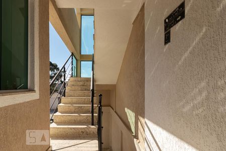 Apartamento à venda com 42m², 2 quartos e sem vagaEscada de acesso 