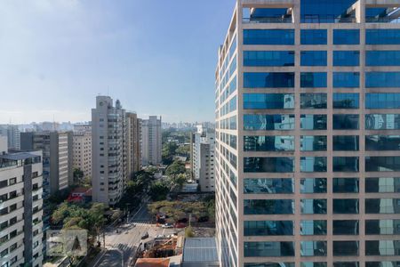 Vista Sala de apartamento para alugar com 1 quarto, 50m² em Indianópolis, São Paulo