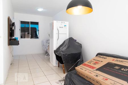 Casa de condomínio para alugar com 83m², 3 quartos e 2 vagas Casa de condomínio para alugar com 83m², 3 quartos e 2 vagasSala